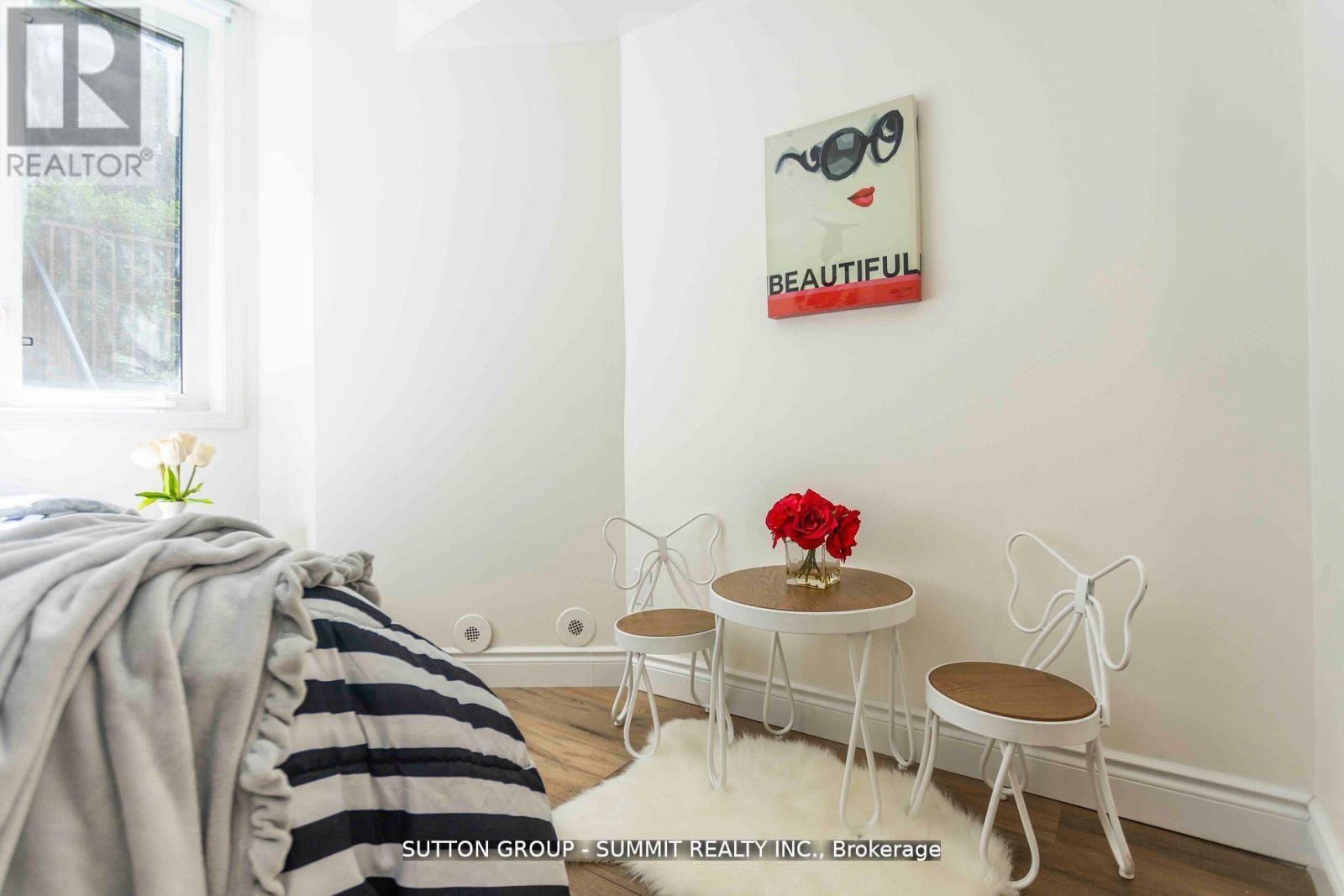 421 - 12 Douro Street Property Photo 26