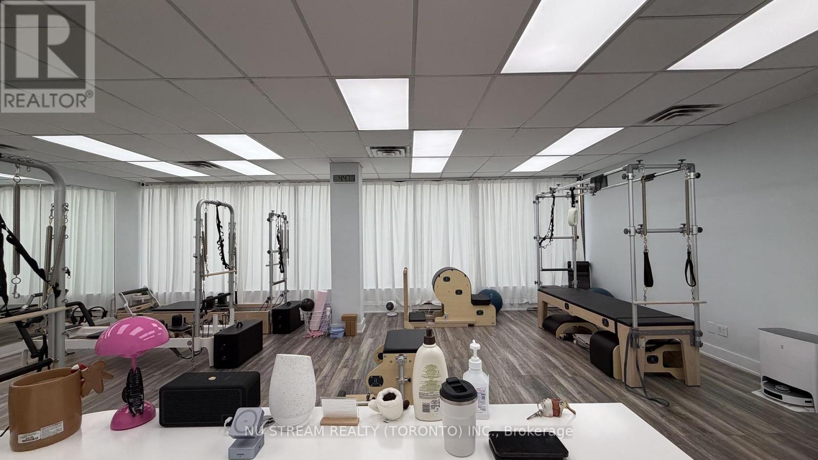 207 - 5635 YONGE STREET