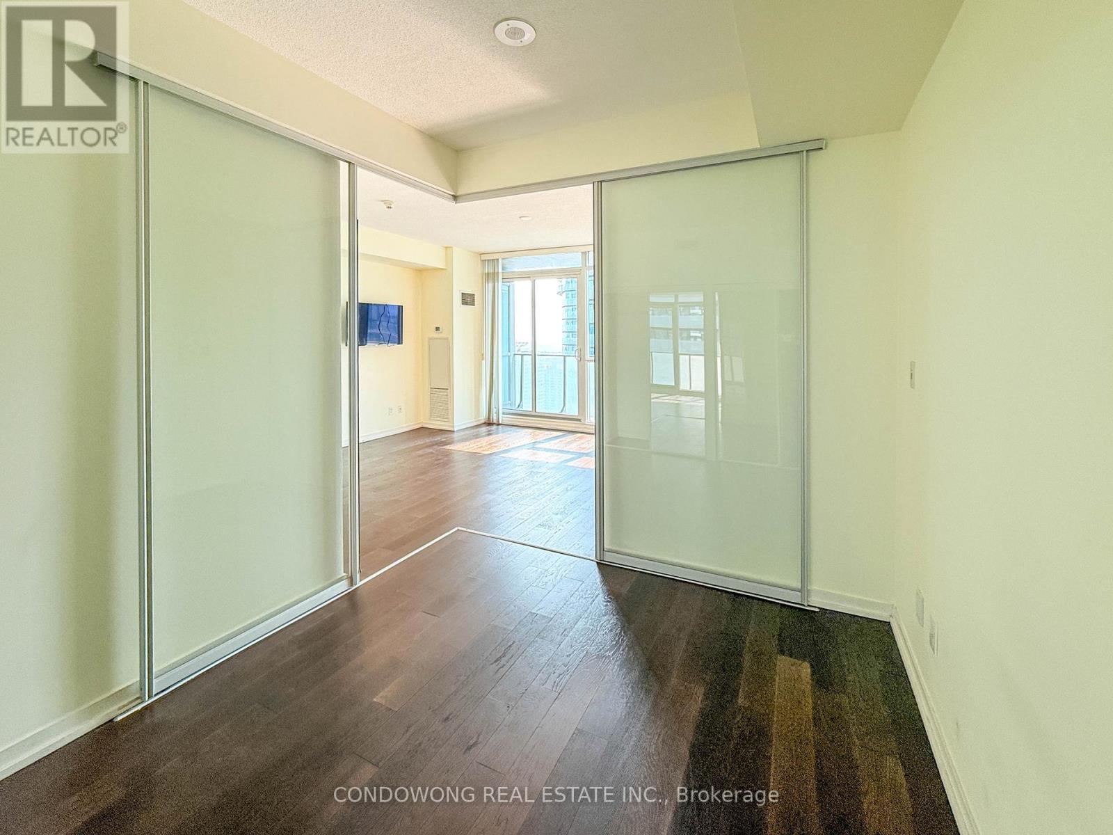 2611 - 55 Bremner Boulevard Property Photo 11