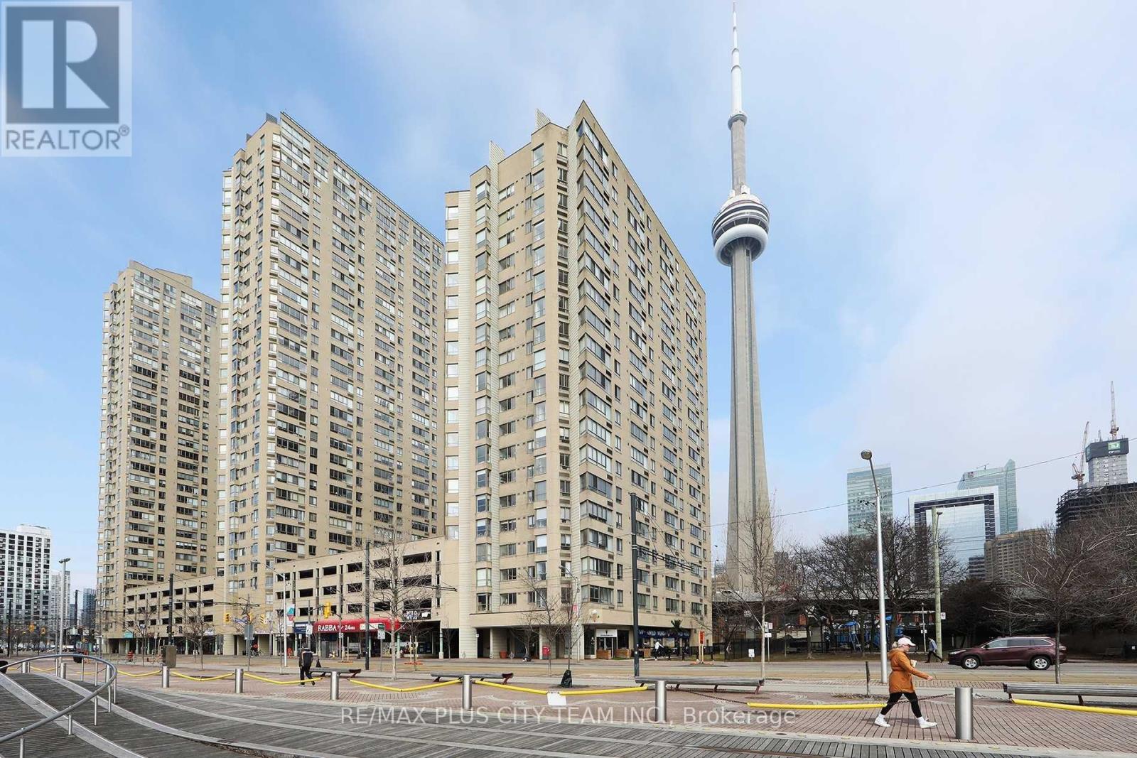 1702 - 250 Queens Quay Street W Property Photo 1