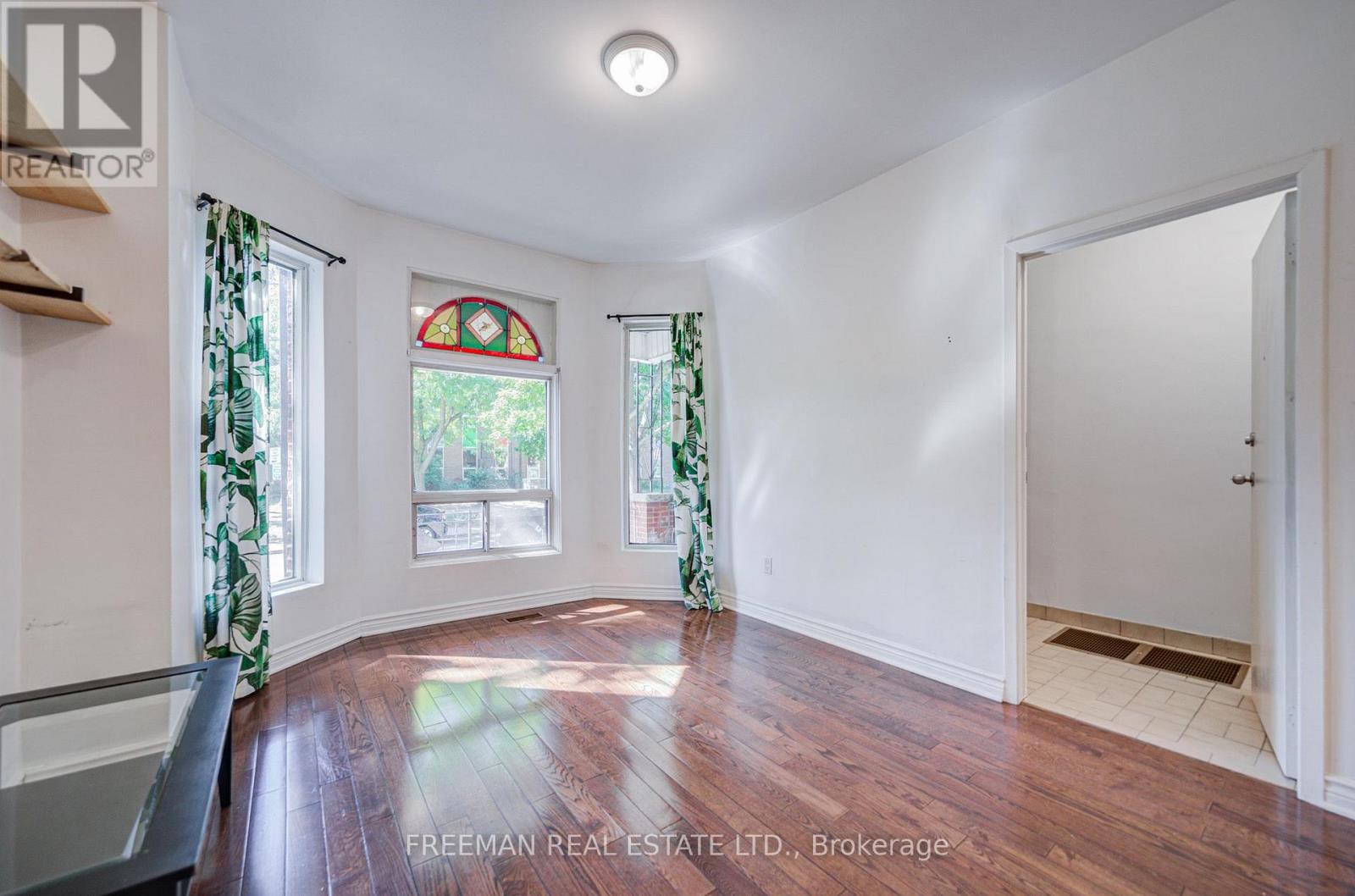 431 Manning Avenue Property Photo 6