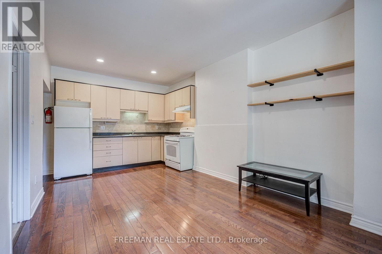 431 Manning Avenue Property Photo 8