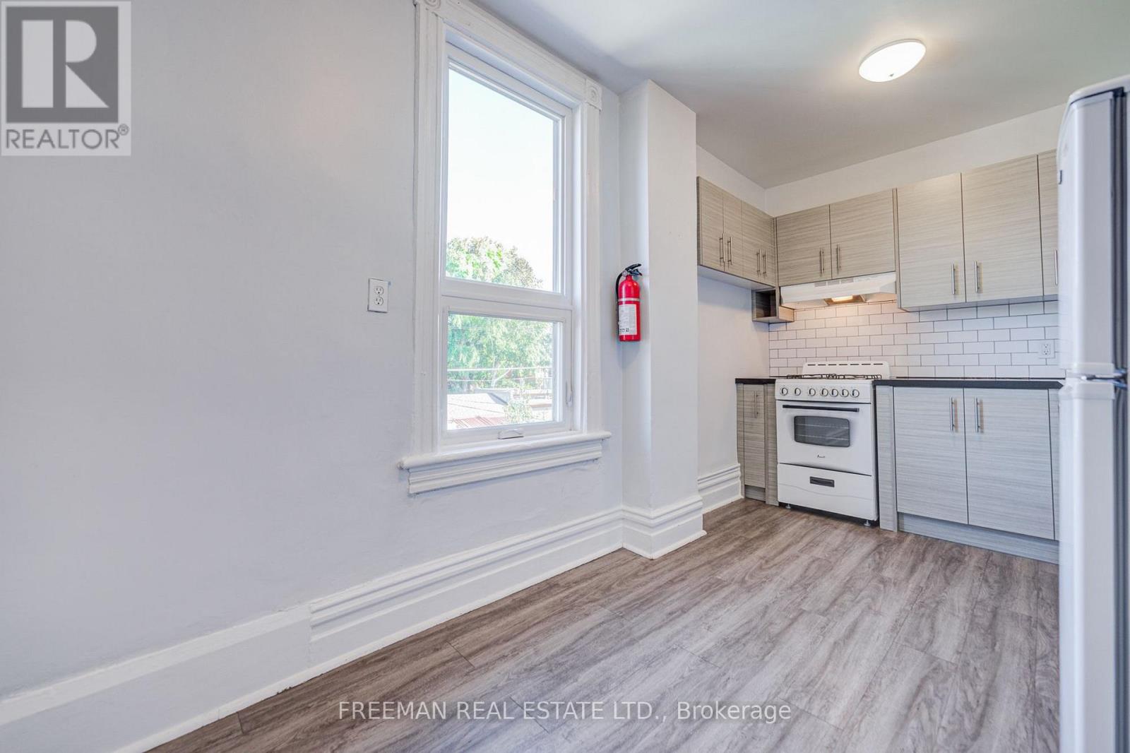 431 Manning Avenue Property Photo 26