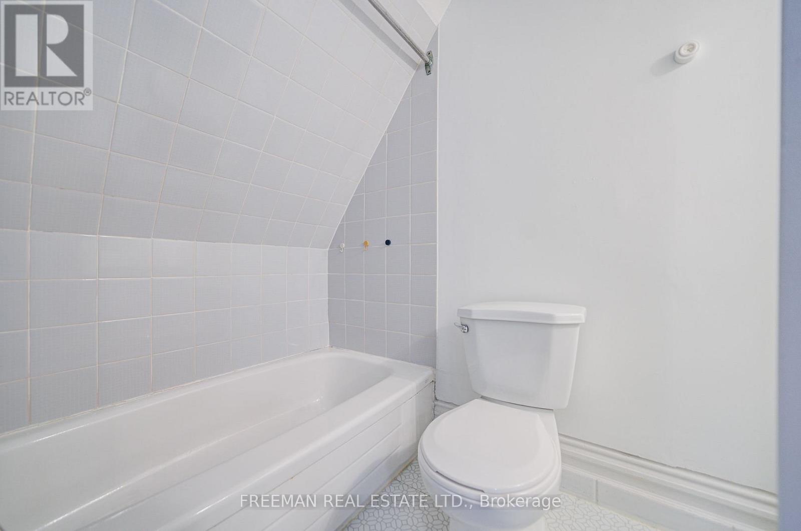 431 Manning Avenue Property Photo 32