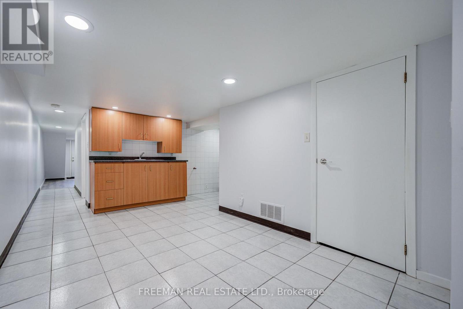 431 Manning Avenue Property Photo 37