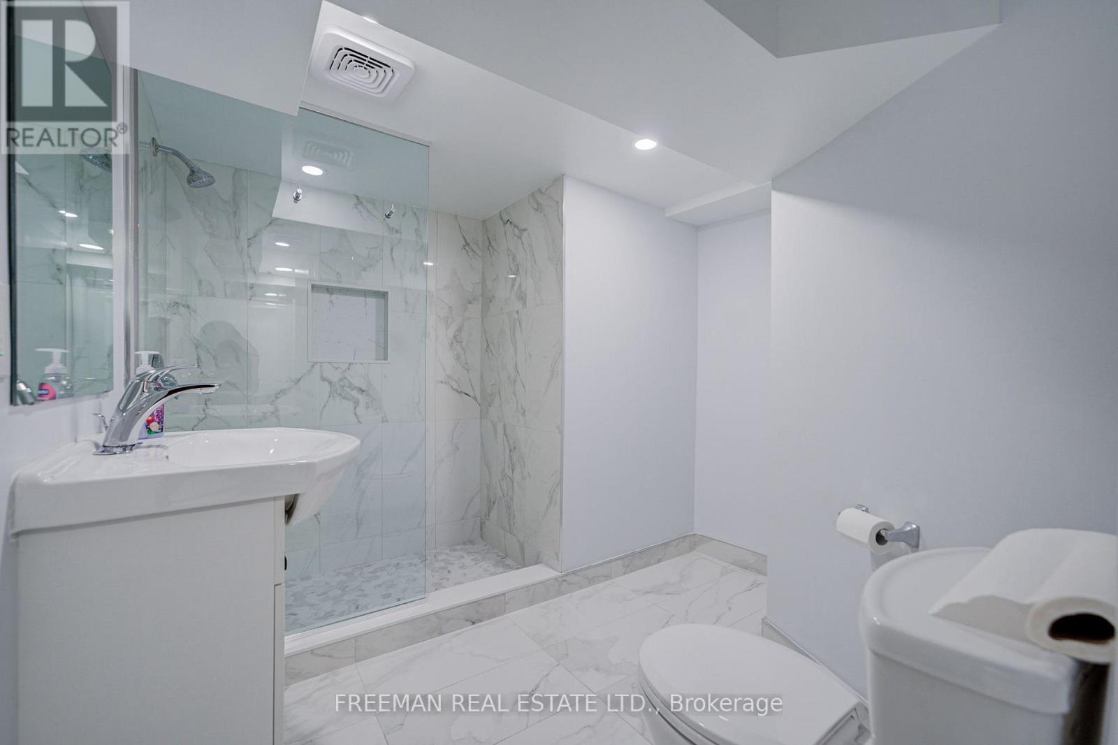 431 Manning Avenue Property Photo 40