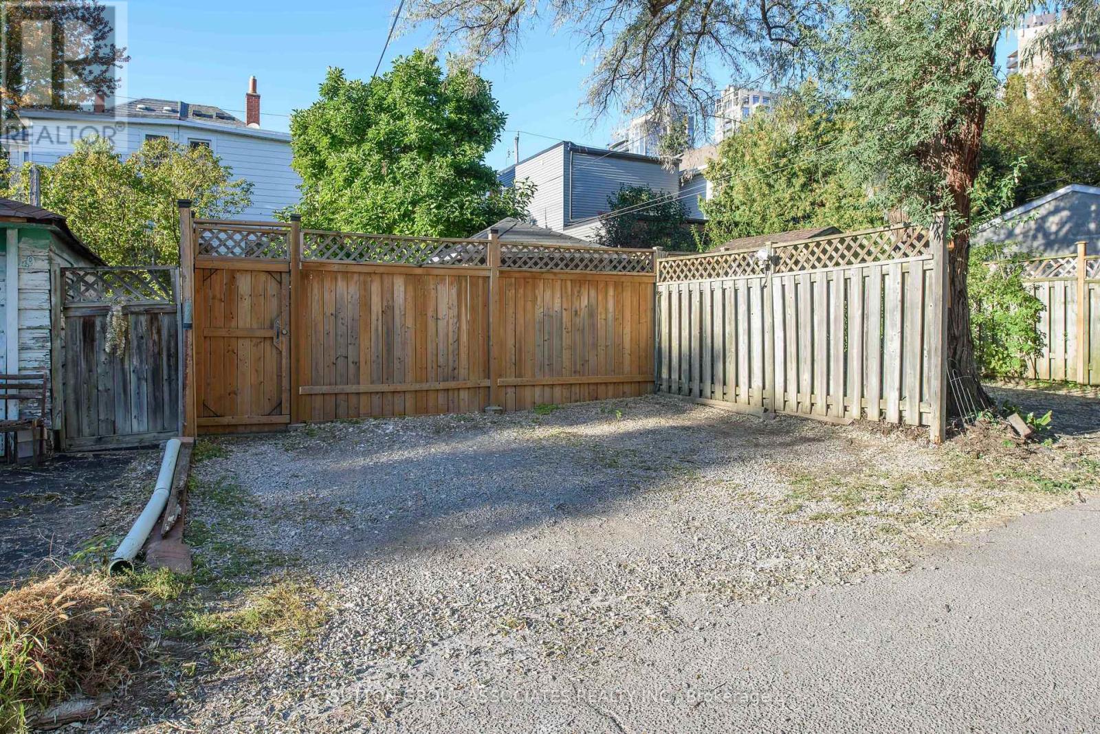 47 Hocken Avenue Property Photo 26