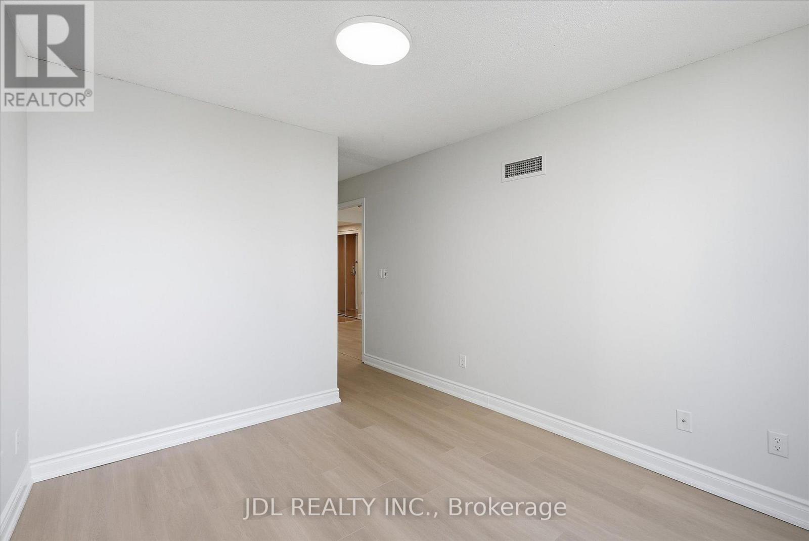 516 - 503 Beecroft Road Property Photo 15