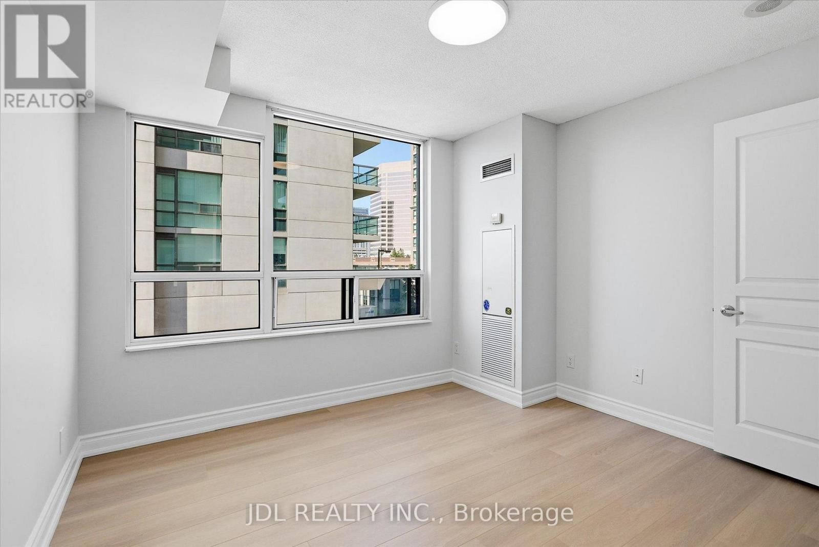 516 - 503 Beecroft Road Property Photo 20