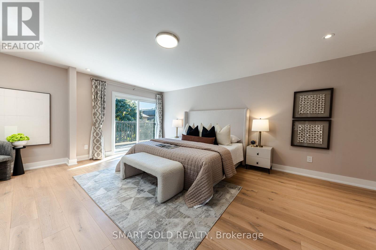 231 Hounslow Avenue Property Photo 21
