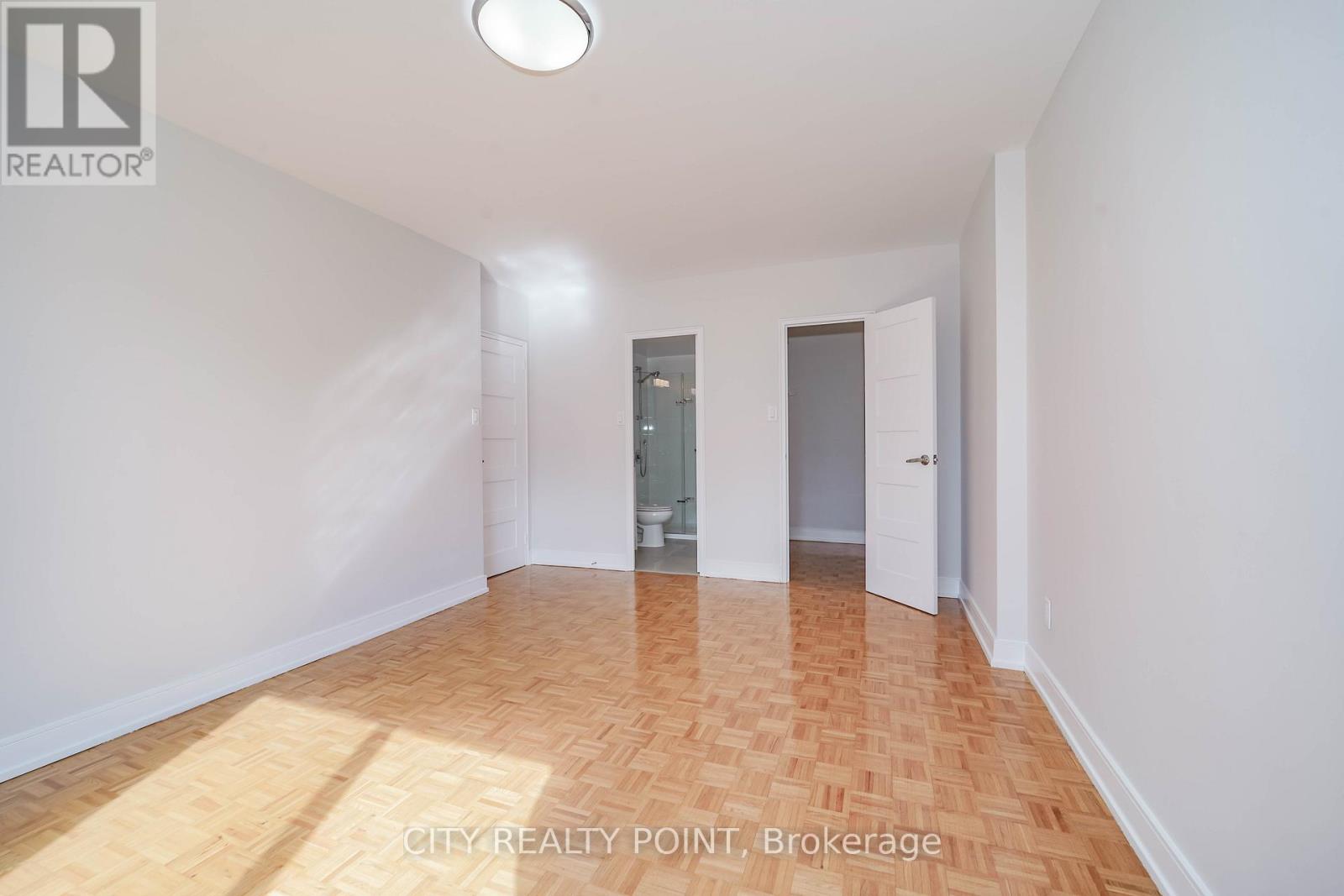 507 - 10 Shallmar Boulevard Property Photo 15