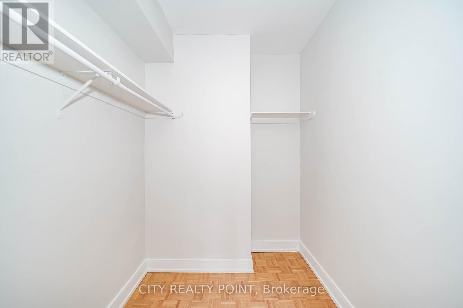 507 - 10 Shallmar Boulevard Property Photo 18