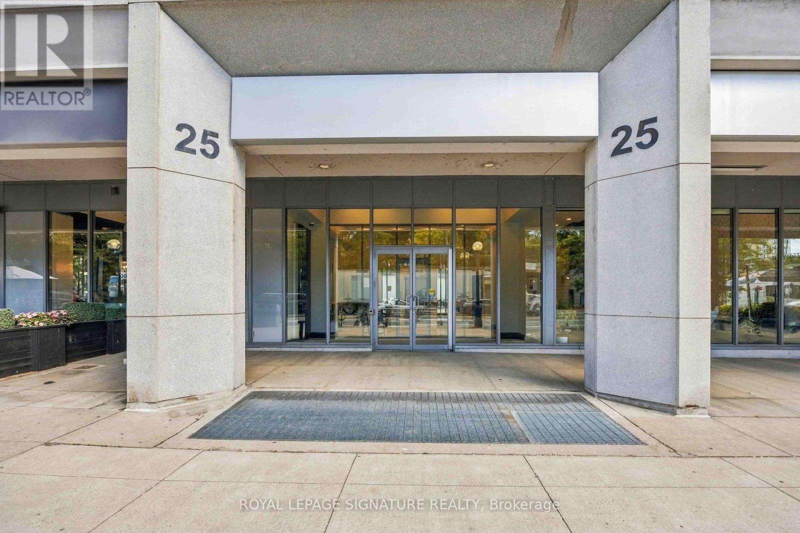 1612 - 25 LOWER SIMCOE STREET Property Photo 1