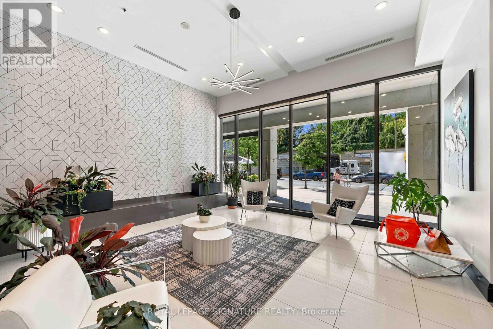 1612 - 25 Lower Simcoe Street Property Photo 23