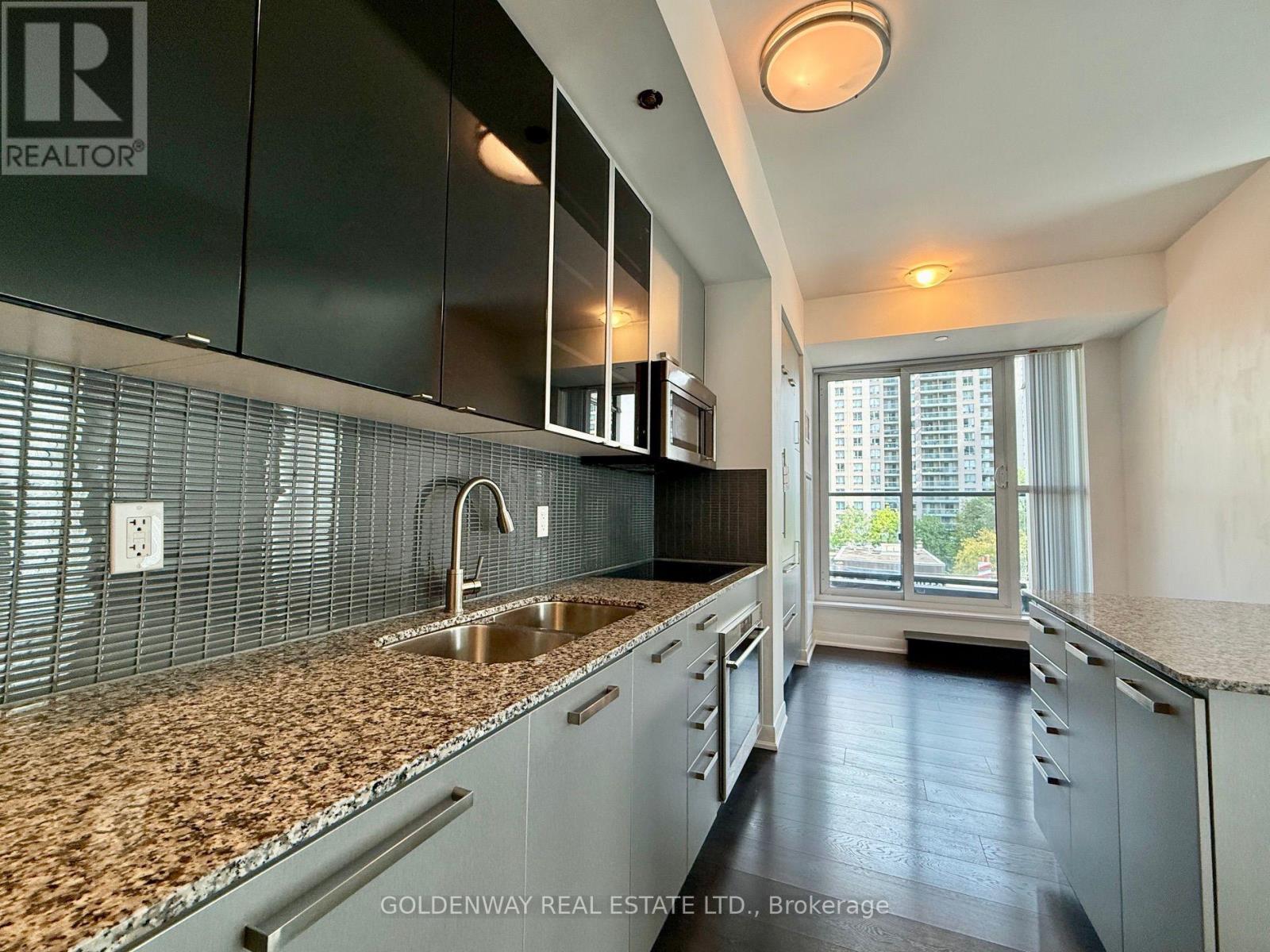 110 - 5168 Yonge Street Property Photo 6
