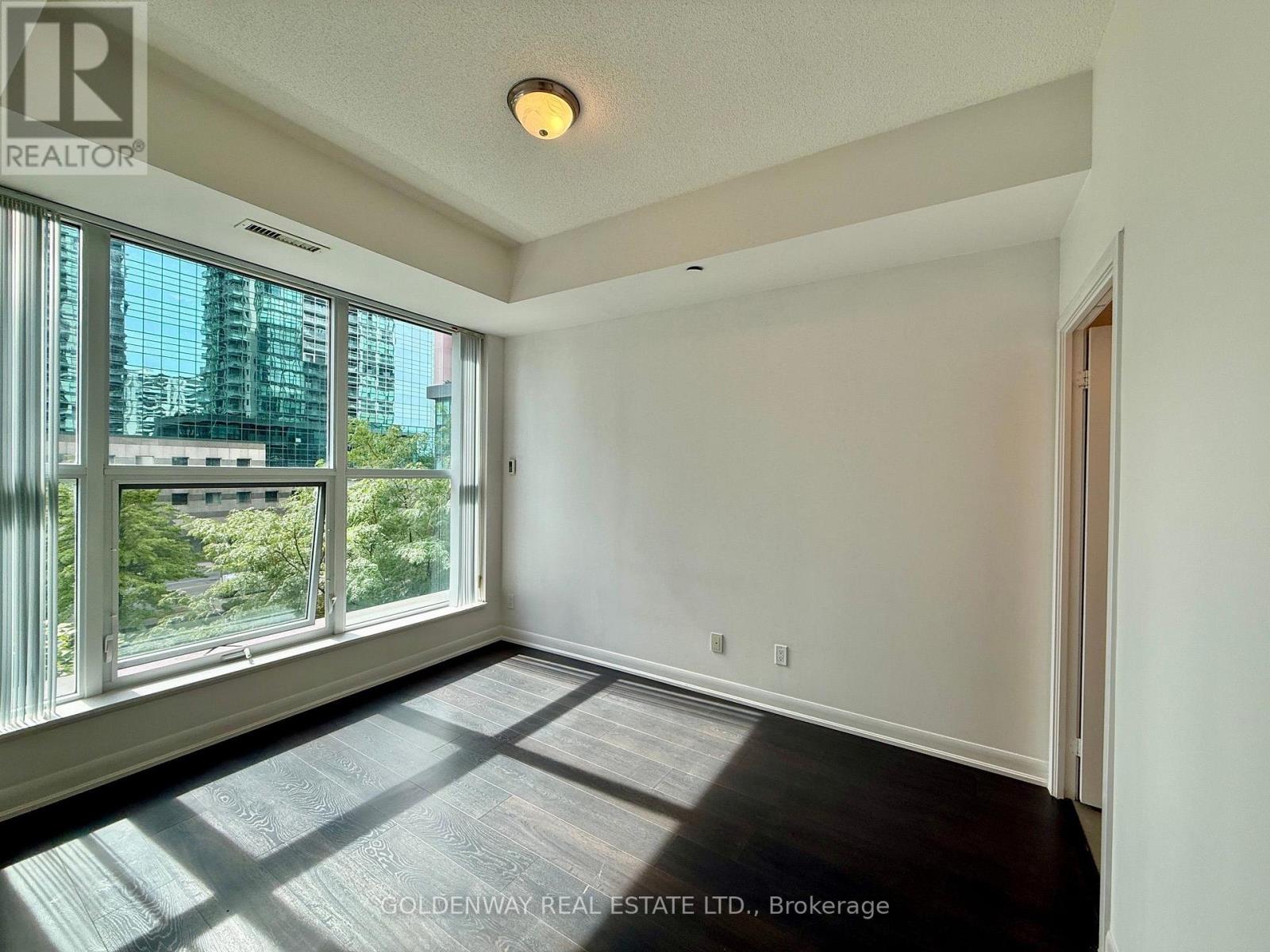 110 - 5168 Yonge Street Property Photo 9