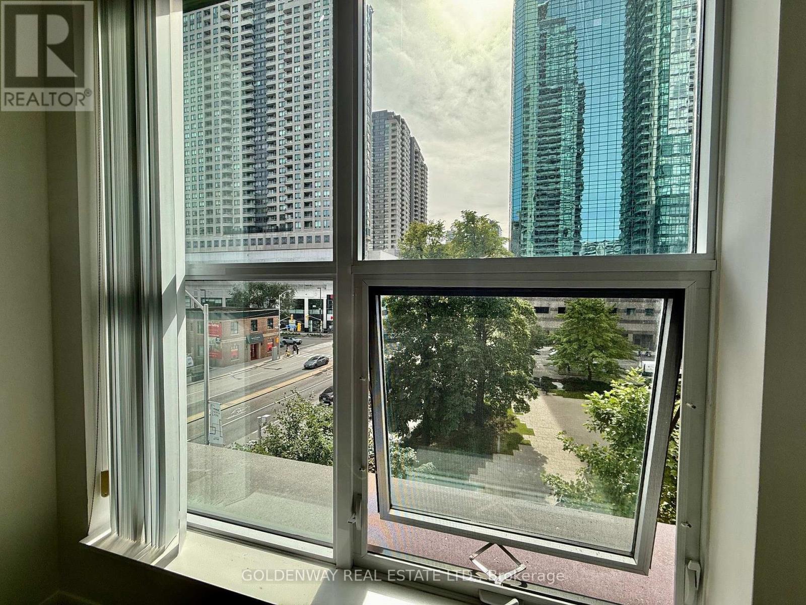 110 - 5168 Yonge Street Property Photo 14