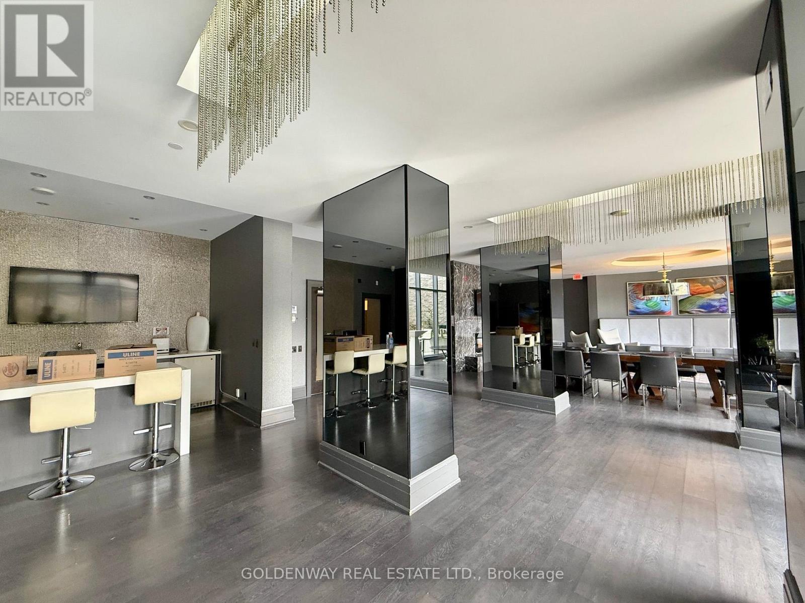 110 - 5168 Yonge Street Property Photo 25