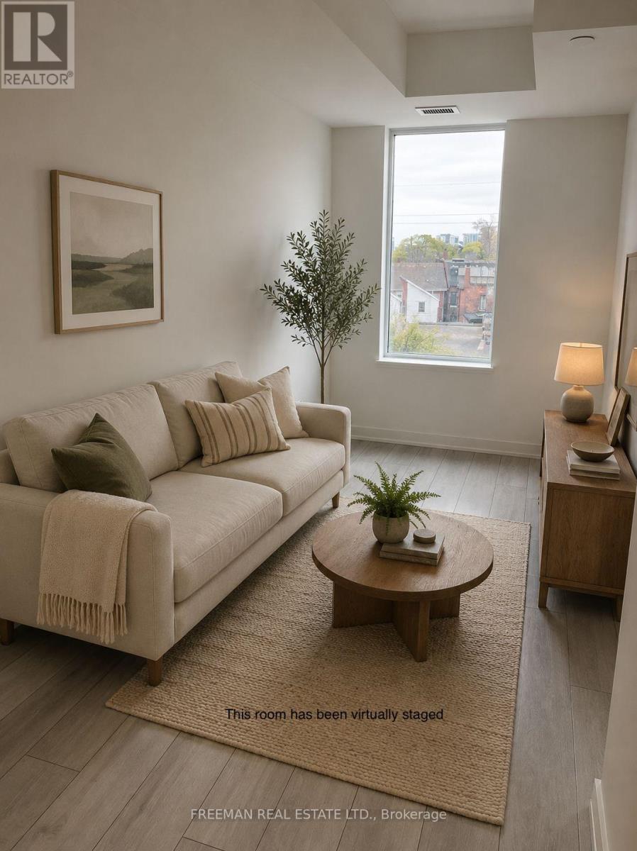 406 - 5 LAKEVIEW AVENUE Property Photo 1