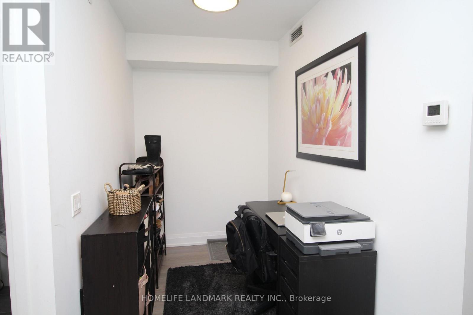 610 - 77 Mutual Street Property Photo 5