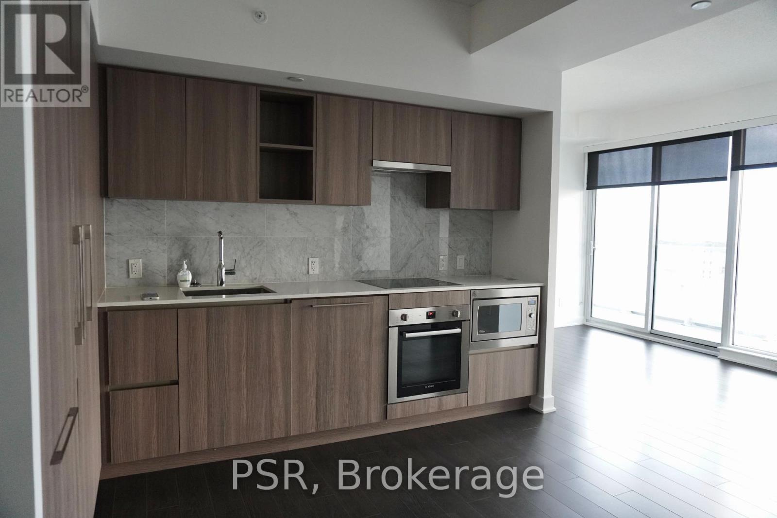 2911 - 19 BATHURST STREET Property Photo 1