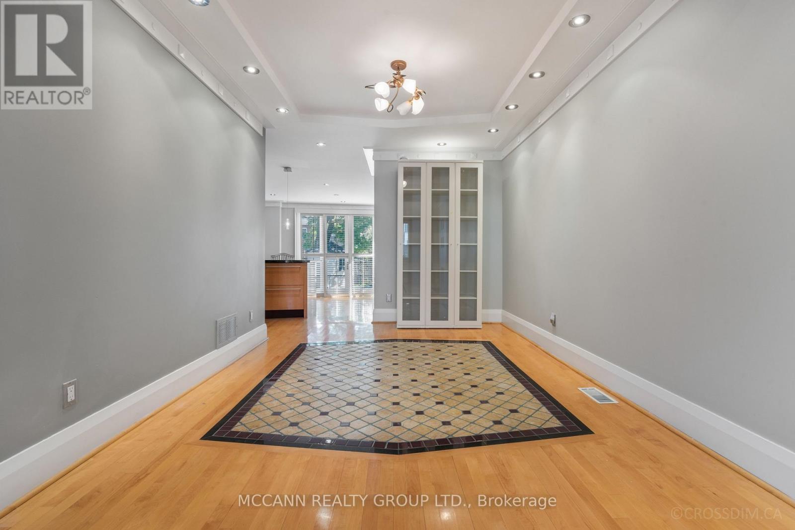 137 Old Orchard Grove Property Photo 14