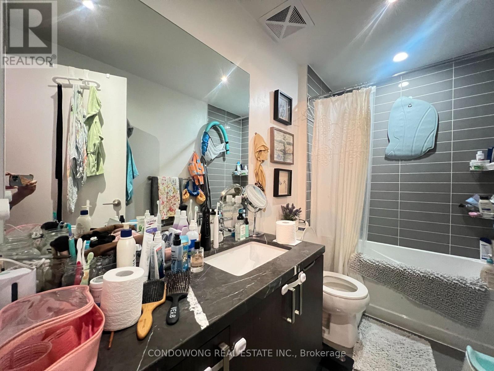 1108 - 501 St Clair Avenue W Property Photo 5