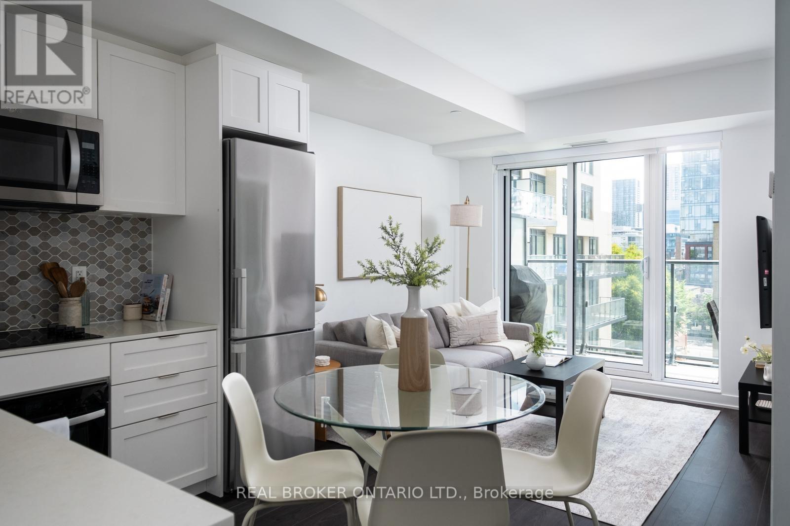 528 - 543 RICHMOND STREET W Property Photo 1