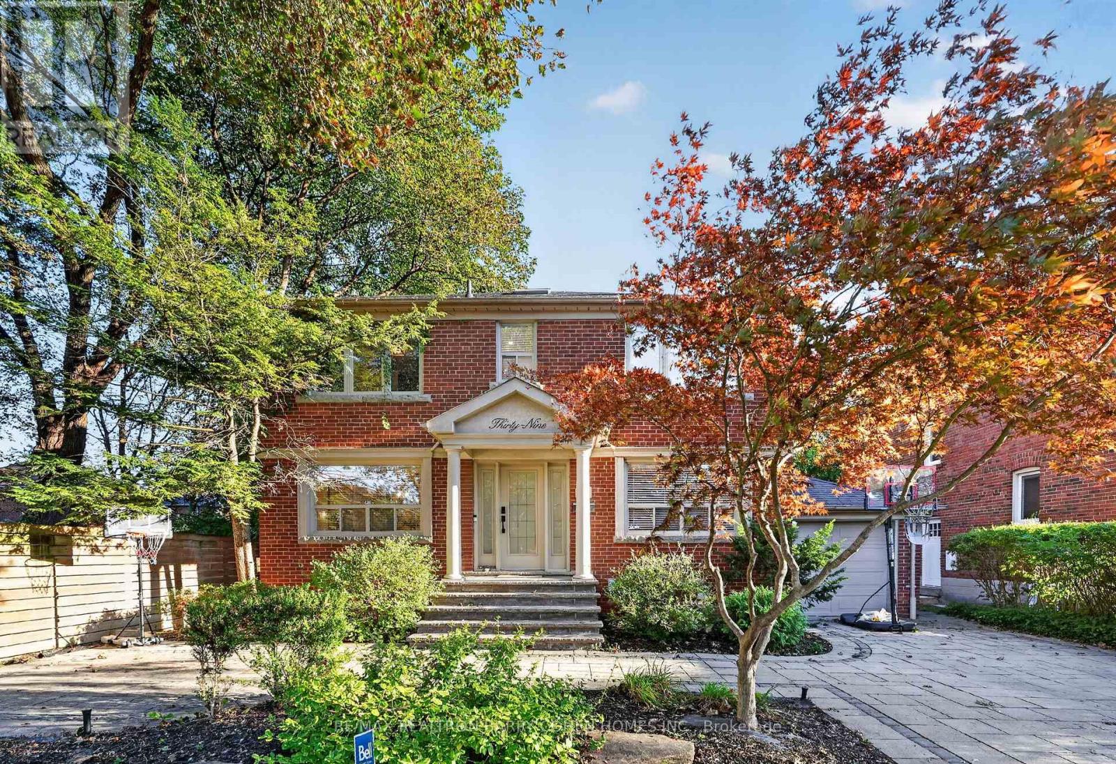 39 Romney Road Property Photo 1