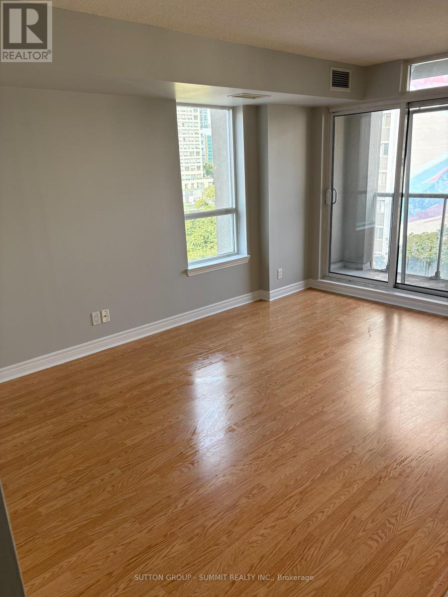 805 - 225 Wellesley Street E Property Photo 5