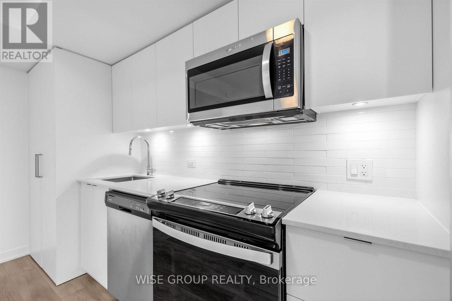 1502 - 18 Tretti Way Property Photo 6