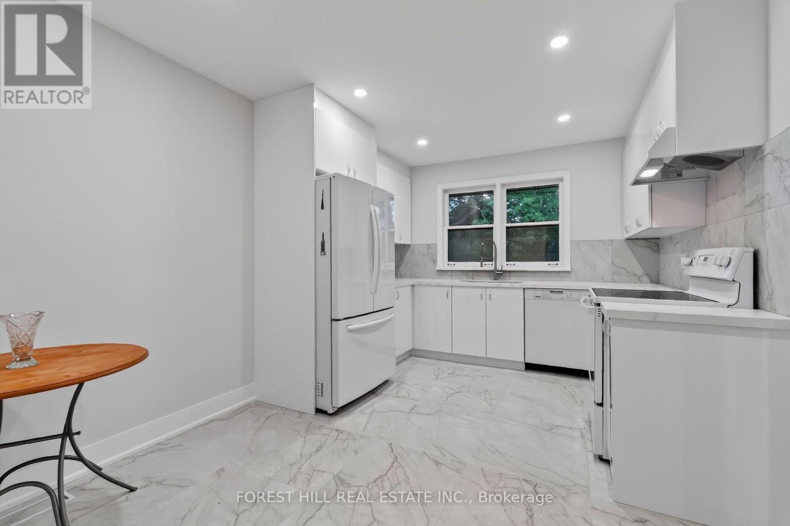 169 Overbrook Place Property Photo 7