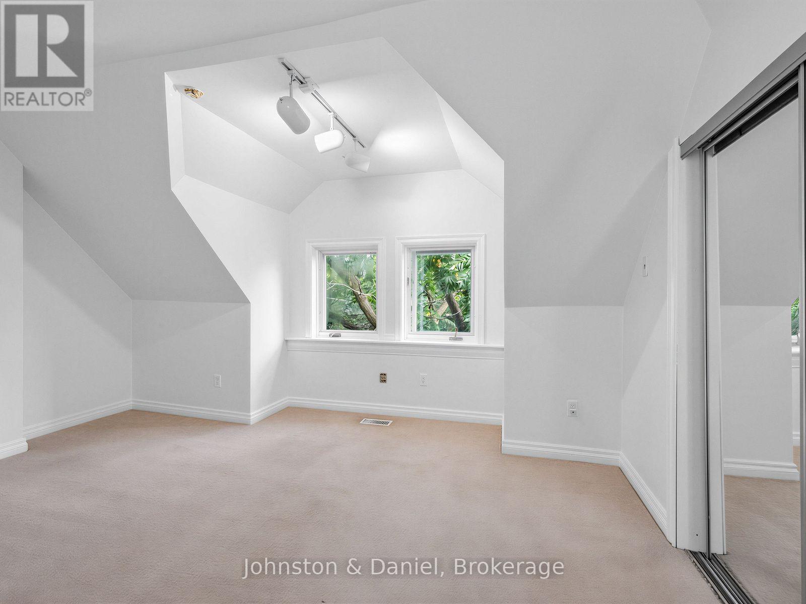 320 Brunswick Avenue Property Photo 15