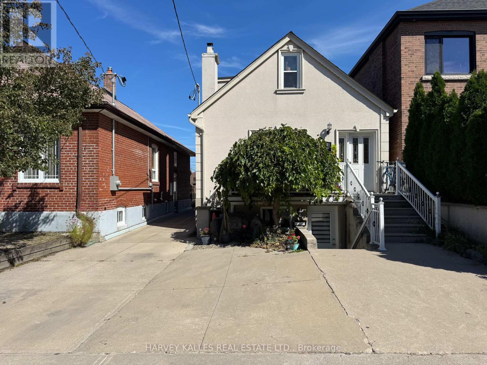 313 GLENHOLME AVENUE