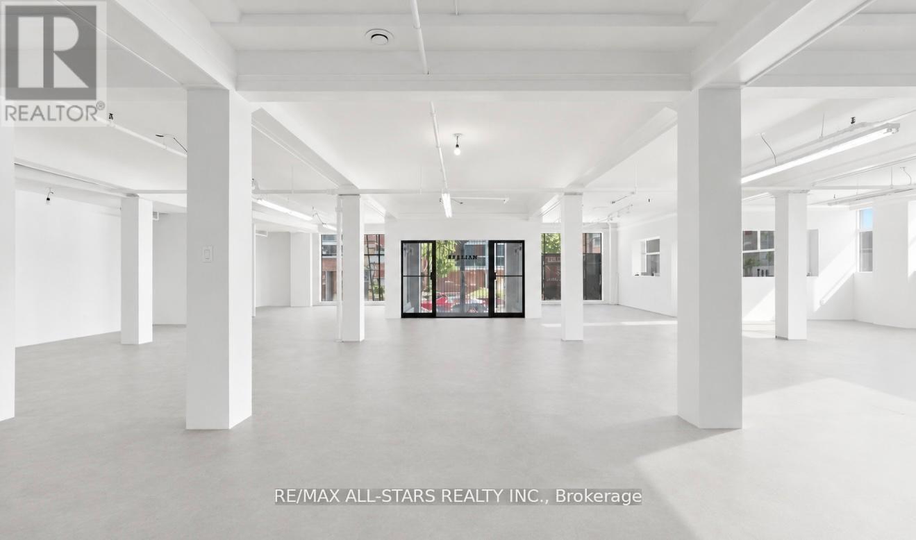 14 Mccaul Street Property Photo 6