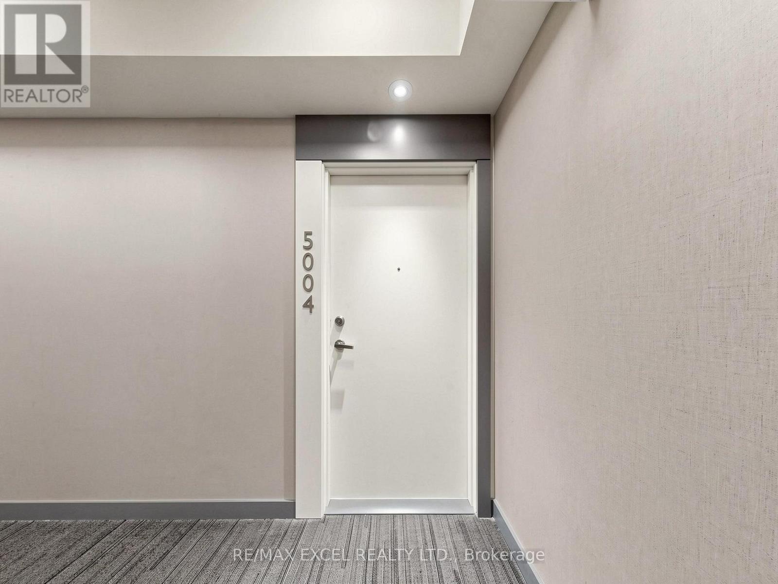 5004 - 15 Grenville Street Property Photo 5