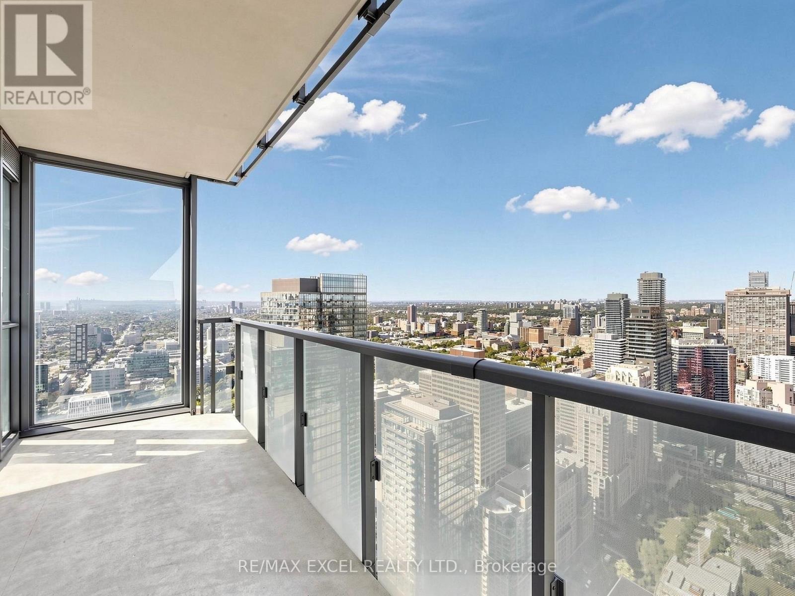 5004 - 15 Grenville Street Property Photo 14