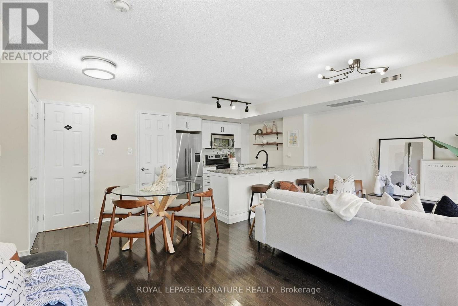 225 - 11 RUTTAN STREET Property Photo 1