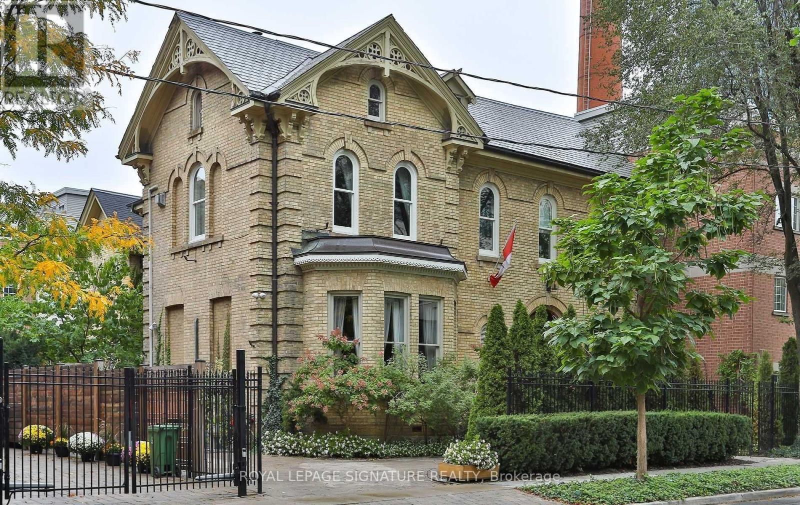 4 Wellesley Place Property Photo 2