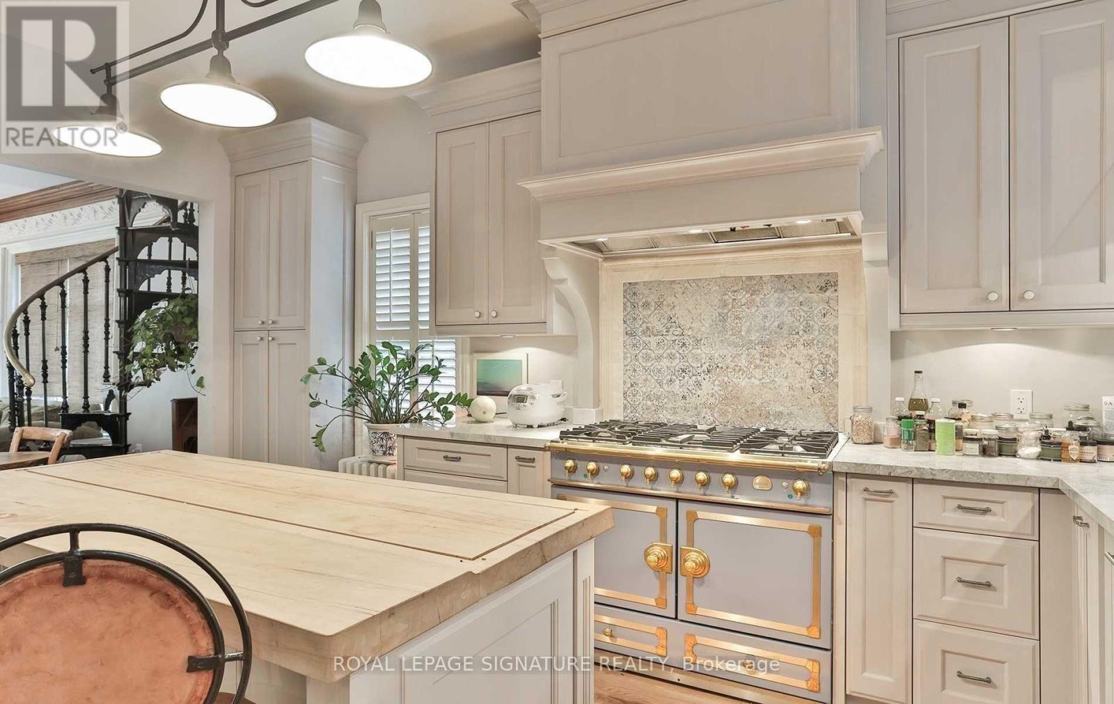 4 Wellesley Place Property Photo 17