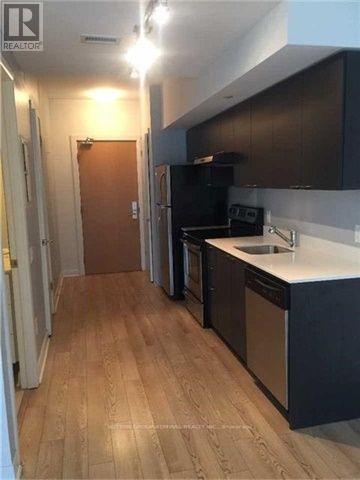 1004 - 375 King Street W Property Photo 5