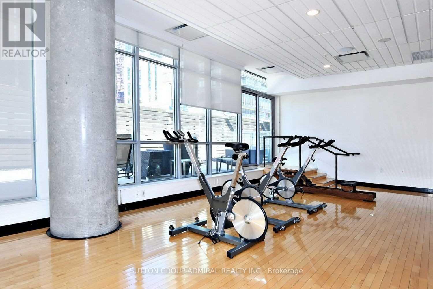 1004 - 375 King Street W Property Photo 18