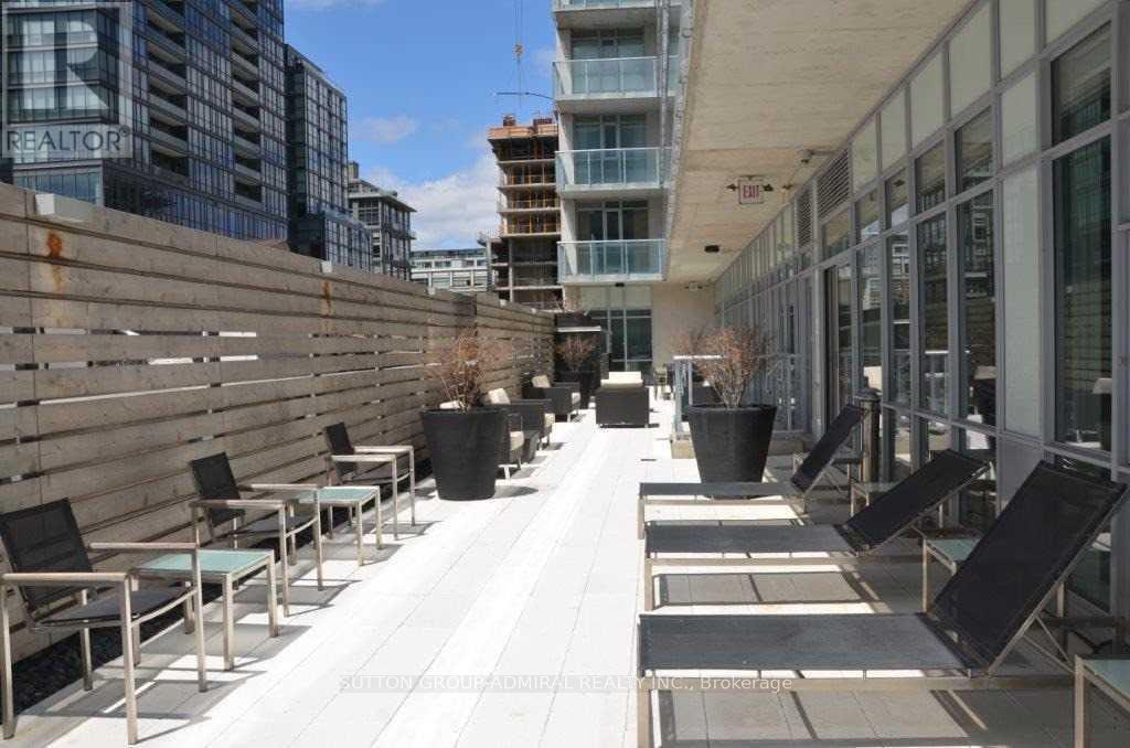 1004 - 375 King Street W Property Photo 24