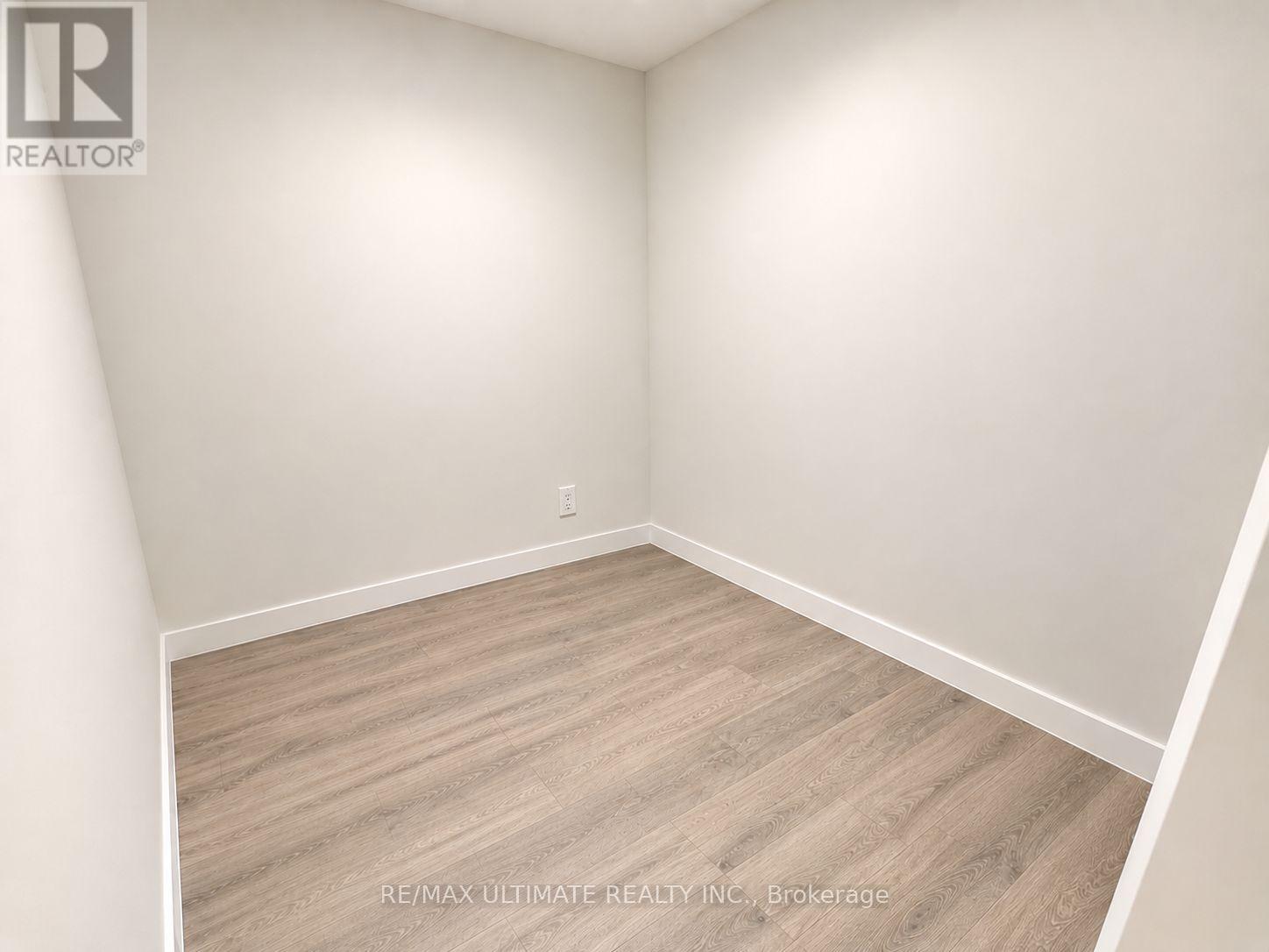 1215 - 181 Sterling Road Property Photo 6