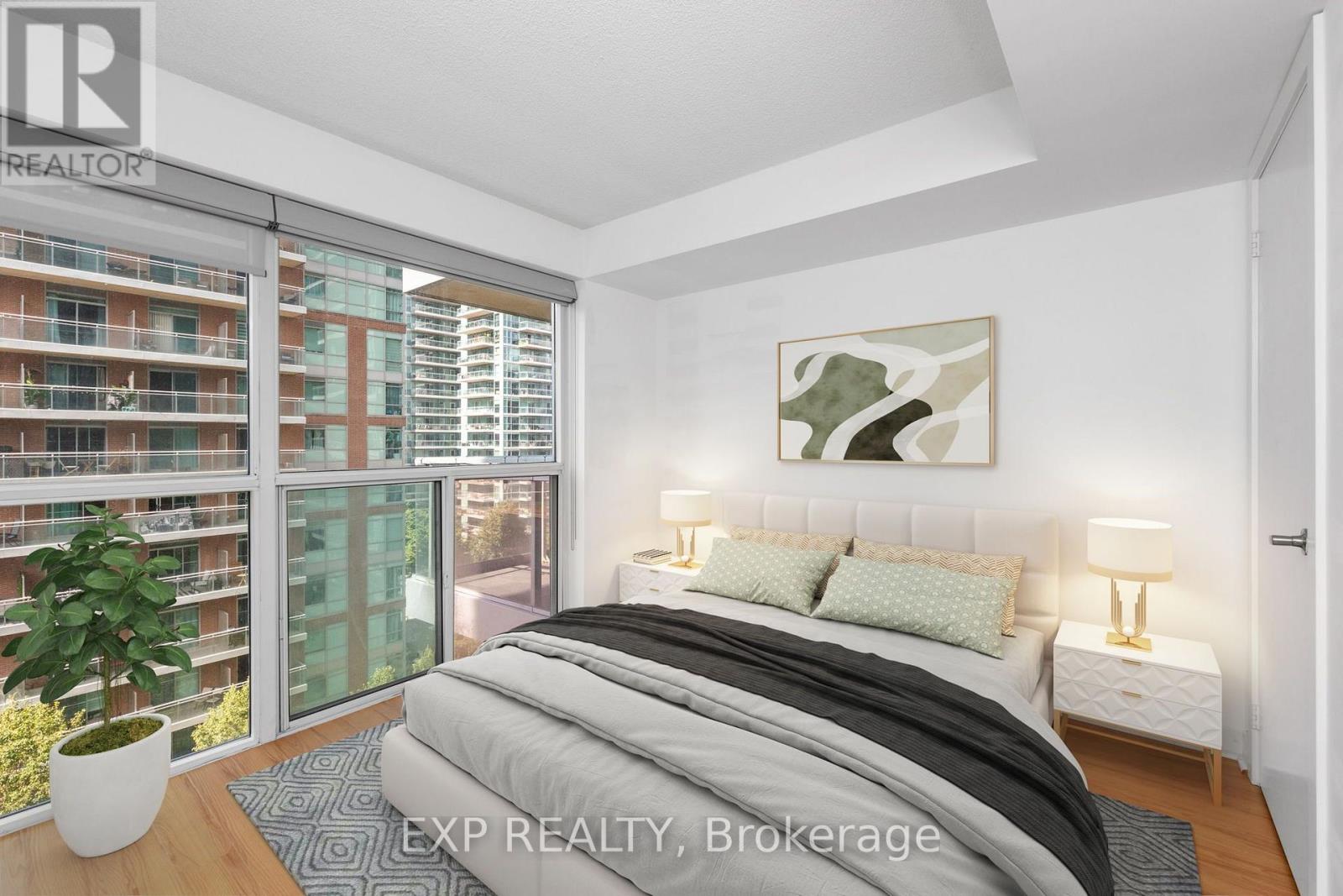 712 - 80 Western Battery Road Property Photo 11