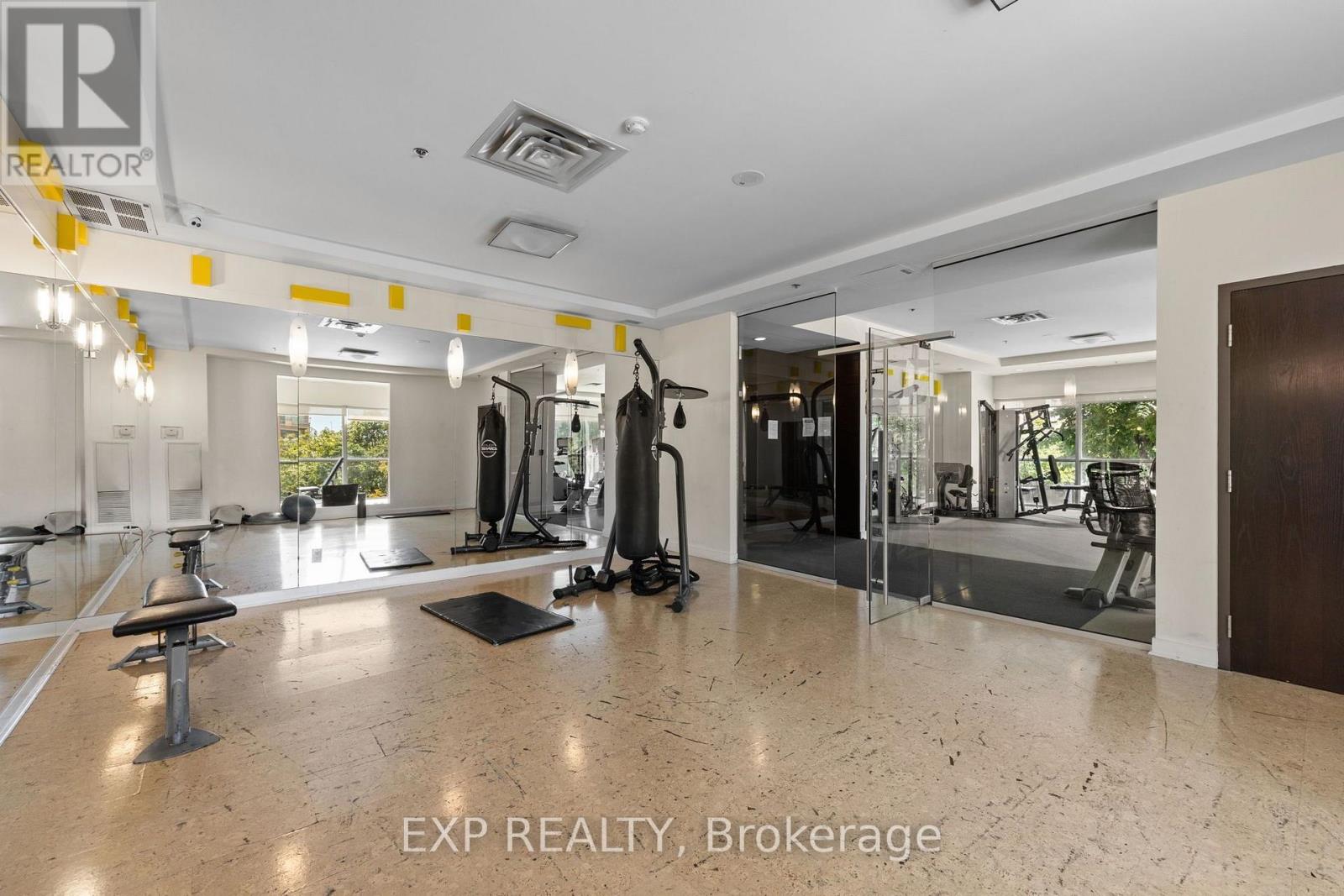 712 - 80 Western Battery Road Property Photo 21