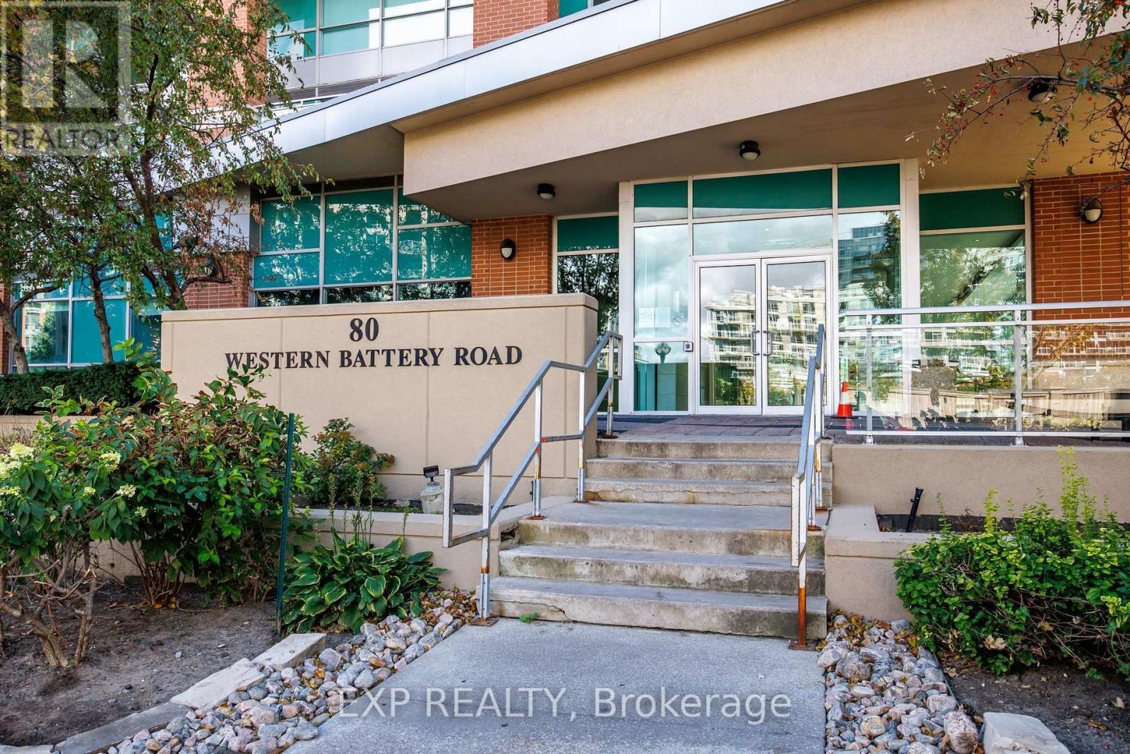 712 - 80 Western Battery Road Property Photo 24