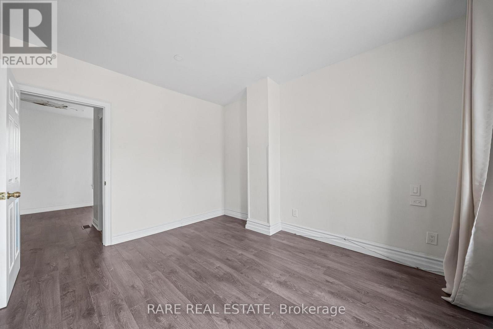 200 Bathurst Street Property Photo 10