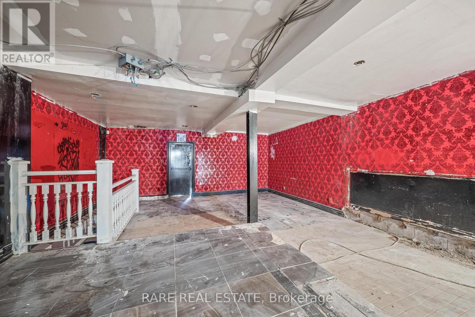 200 Bathurst Street Property Photo 19