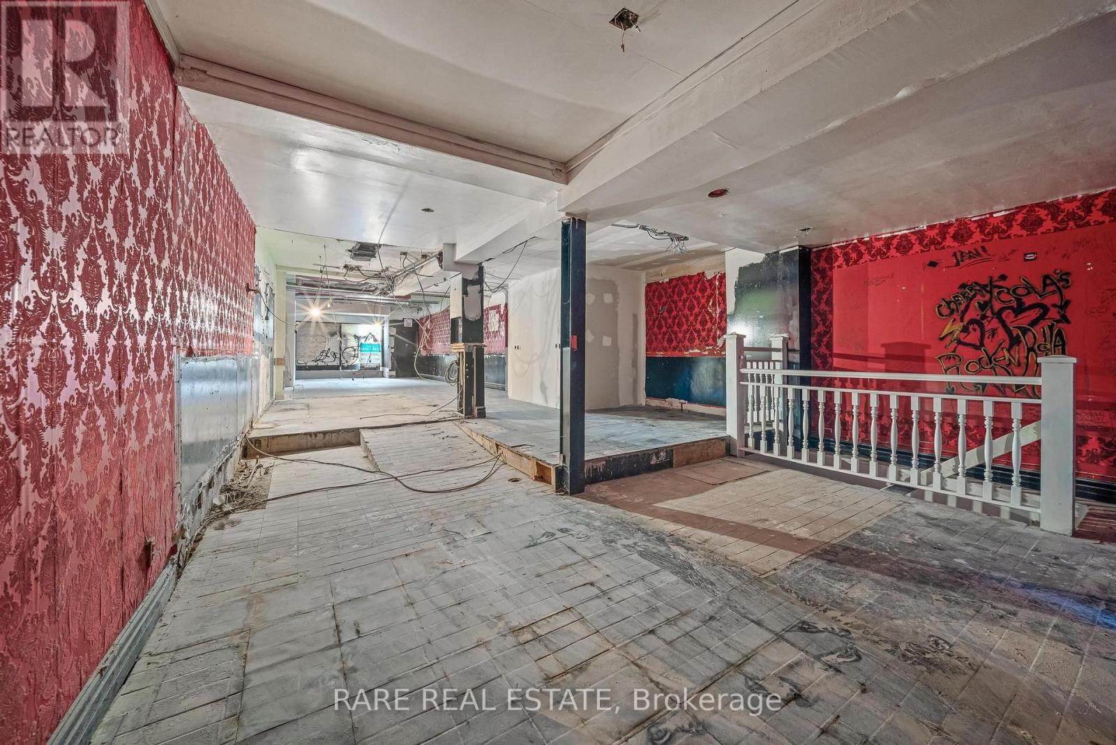 200 Bathurst Street Property Photo 20